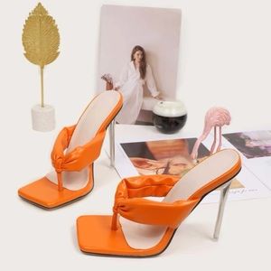 Orange heel